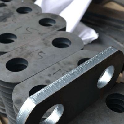 Części do cięcia płyt metalowych wykonanych na zamówienie ze stali węglowej